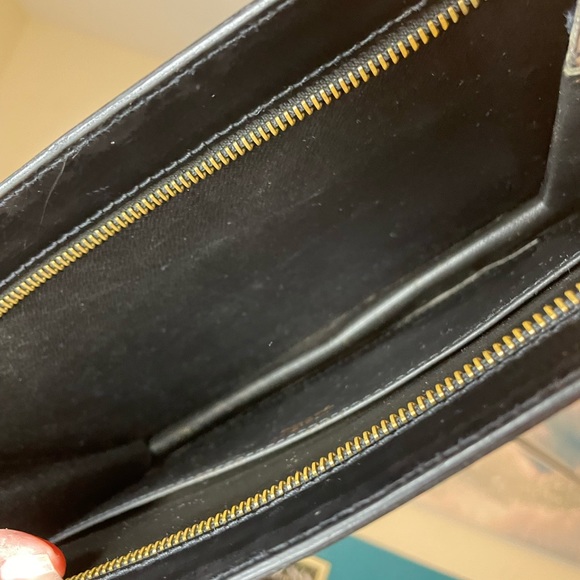 SUCH A STEAL!!!🎉Louis Vuitton Black Epi Clutch - Picture 3 of 5